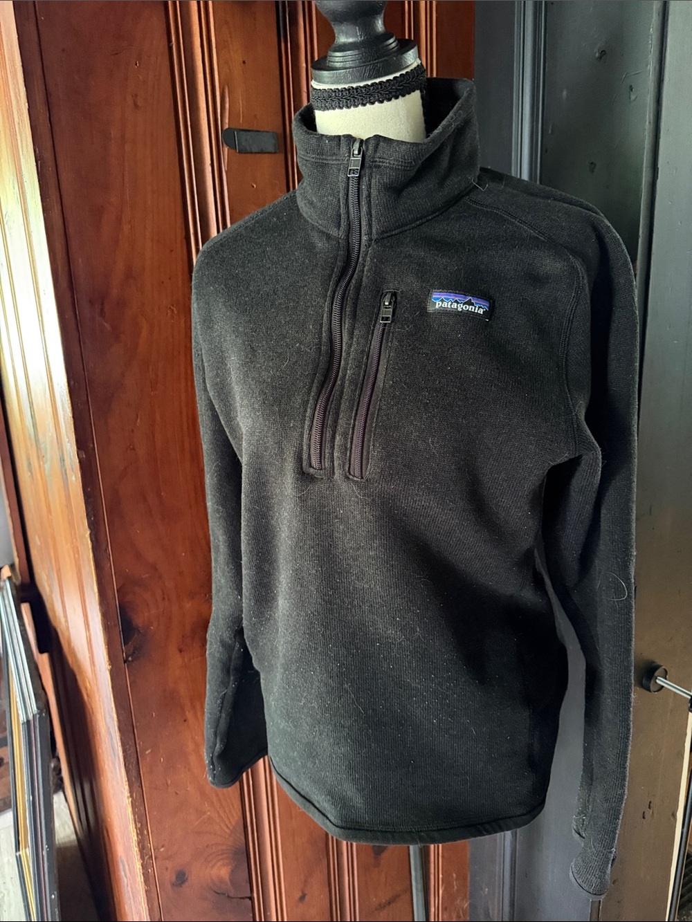 Patagonia Men's Black Quarter-Zip Fleece Pullover